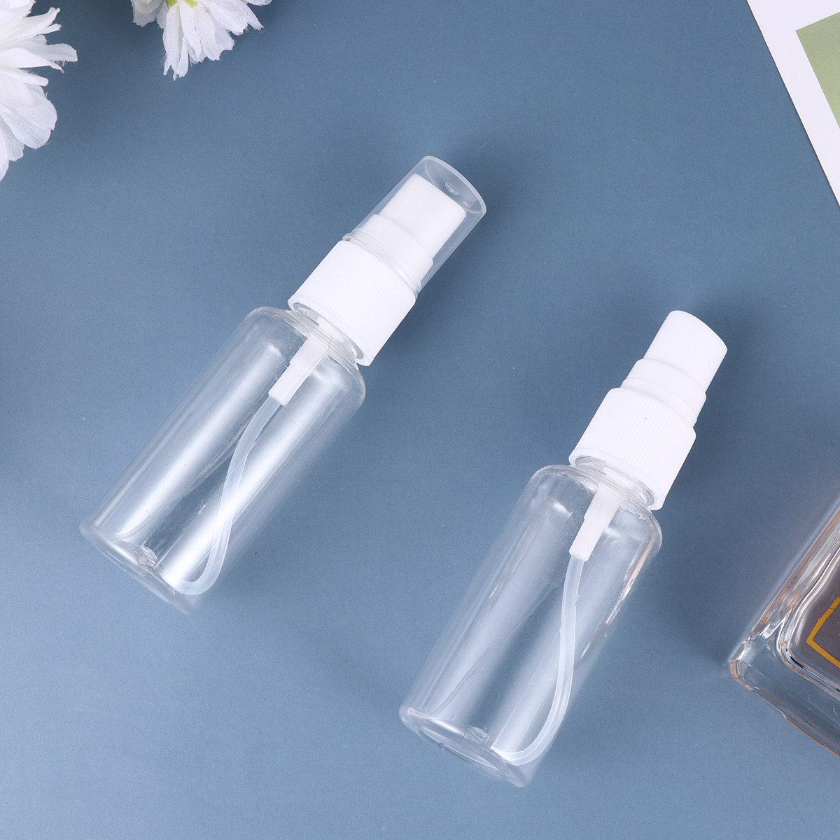 14個のプラスチックディスペンサーボトルセット、漏斗付き、香 - Perfume Travel Set のレビューと価格